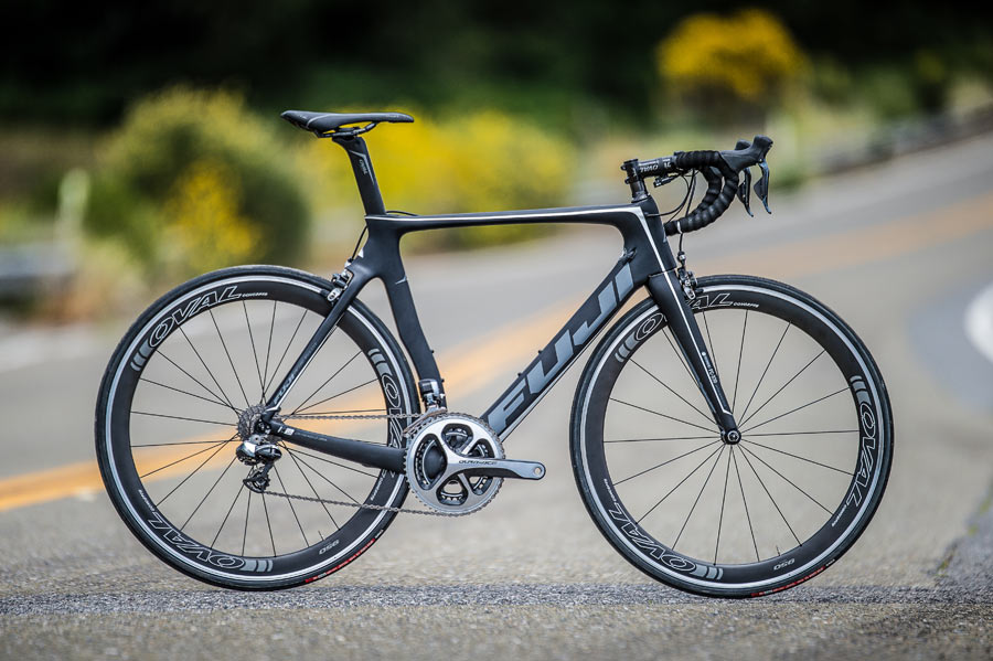 2015 Fuji Transonic Aero Road Bike Unveiled, Blends Feedback from Wind Tunnel, Riders
