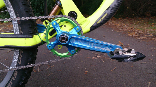 absolute-black-oval-chainring-power-zone