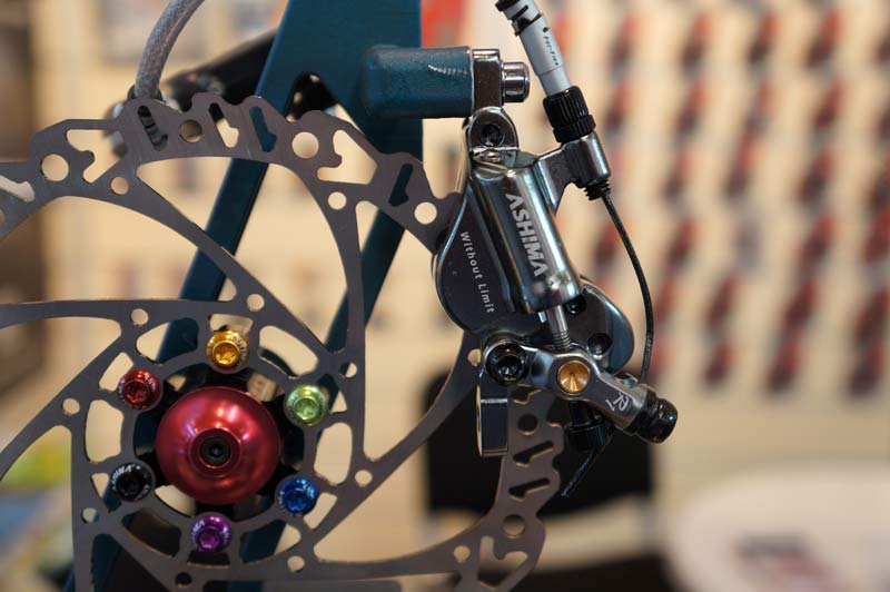 EB14 Ashima Goes Both Ways w/ New PCD MechtoHydraulic Disc Brake
