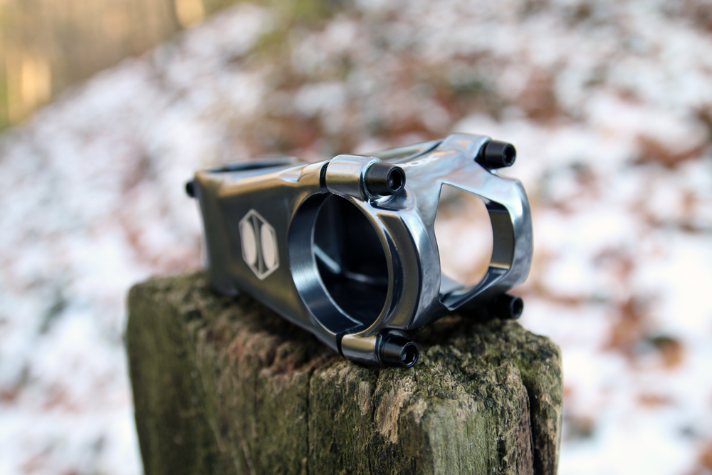 First Look Box Components 35mm MTB Cusp Stem and Carbon X Bar Bikerumor