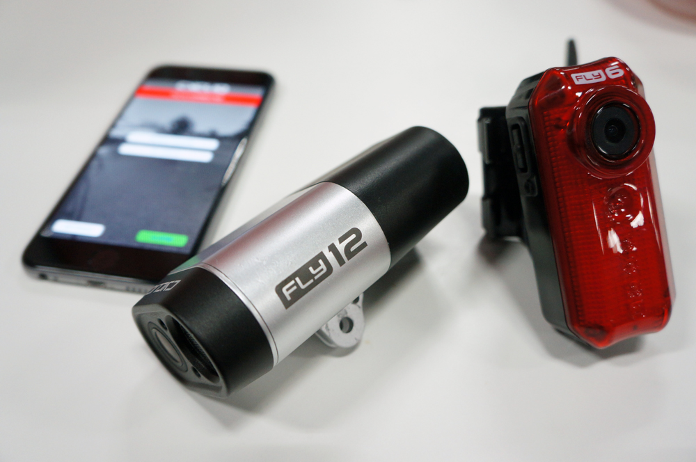 ib15 cycliq shows updated fly6 and impressive new fly12 fly12 camera light