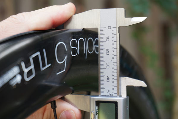 bontrager race tubeless ready wheels