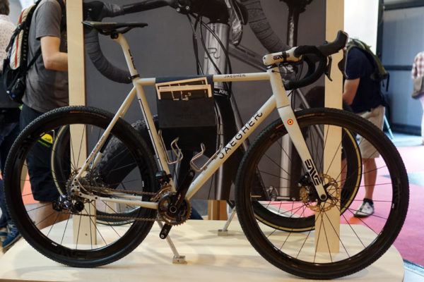 2017-enve-road-bike-fork-12mm-TA-jaegher01