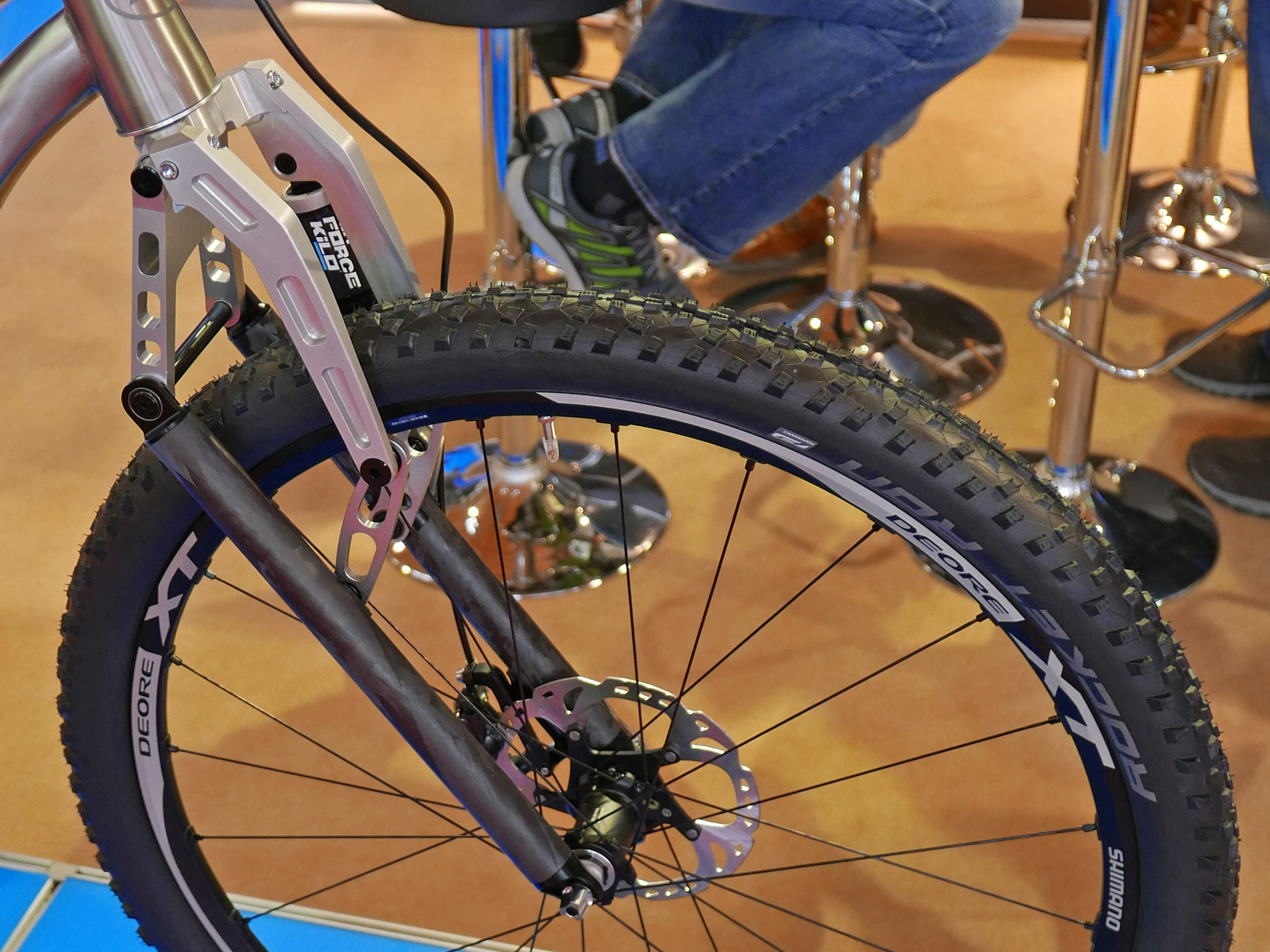 EB16 GermanA reworks the Kilo as an updated longer linkage fork