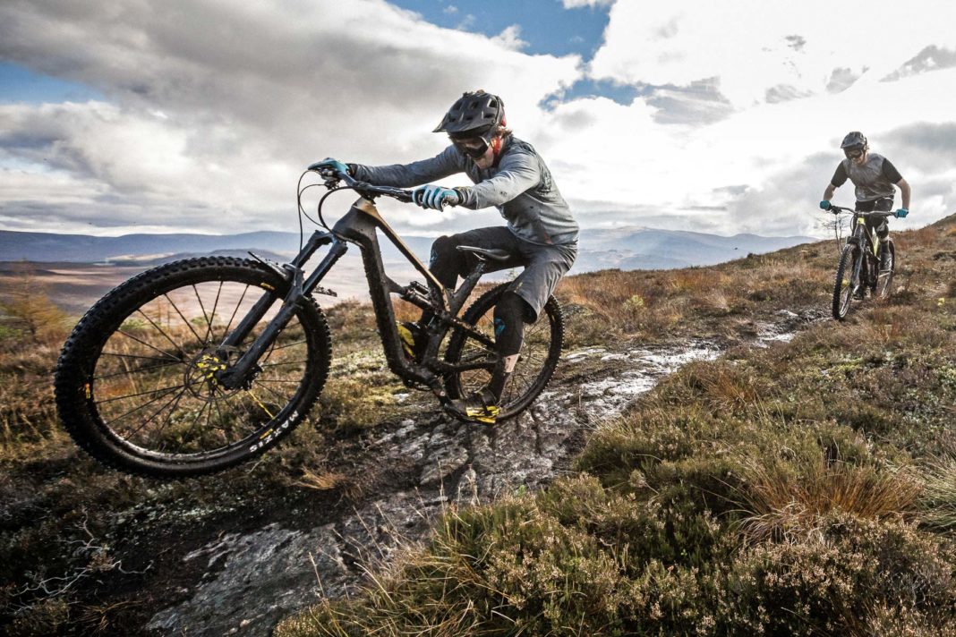 Canyon Spectral CF SLX shreds trail as allnew, more aggressive
