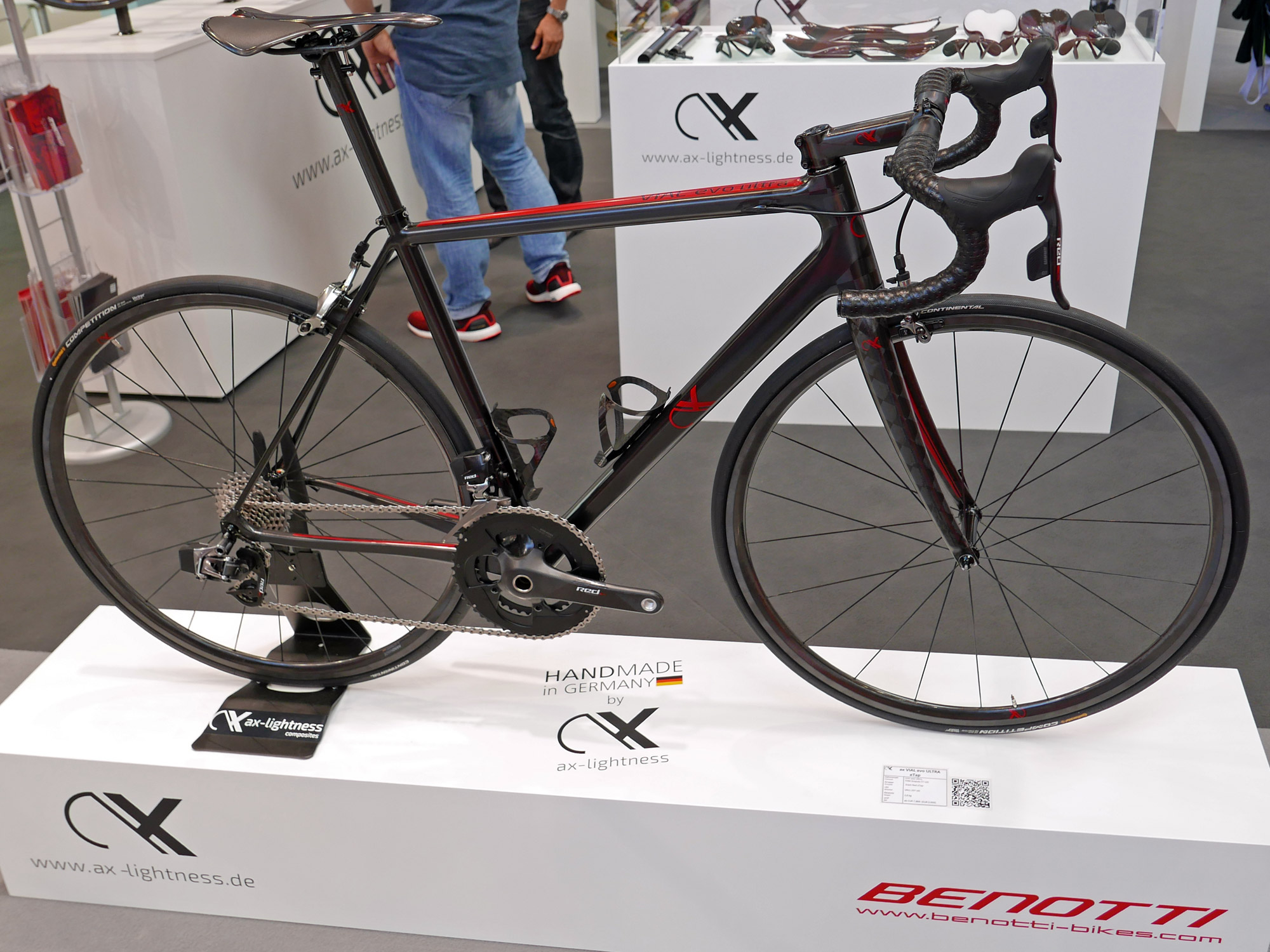 EB16 AX Lightness teases VIAL evo Gravel prototype plus news on EB16 AX Lightness teases VIAL evo Gravel prototype plus news on