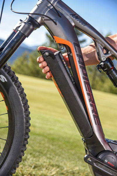 Lapierre Overvolt AM i Bosch eMTB aluminum all-mountain ebike mountain bikes AM700i downtube battery