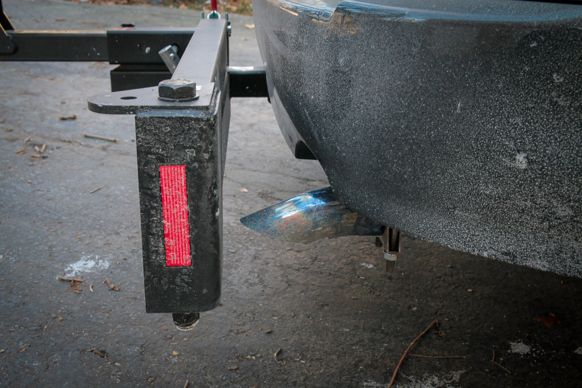 Hitch Swings Pt. 1: Kuat Pivot adapts 2" bike racks to swing freely from the vehicle