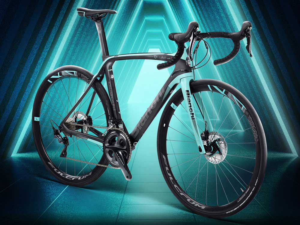 Bianchi-Oltre-XR3-Disc_Countervail-CV-carbon-disc-brake-aero-race-road-bike_italian-disco.jpg