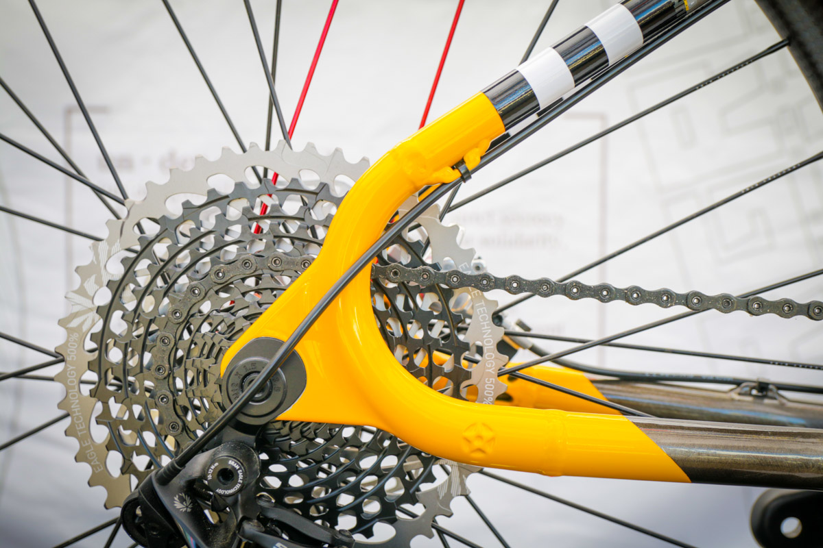 Underground-Revival-frank-the-welder-swo