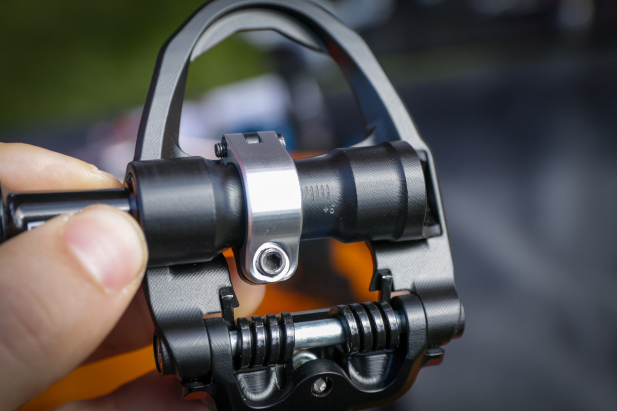 https://www.bikerumor.com/wp-content/uploads/2018/04/Xpedo-road-bike-pedals-adjustable-q-factor-oil-slick-platform_-3.jpg